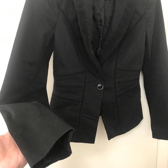 White House black market ruffles collared tuxedo blazer black size 2 - Picture 5 of 11
